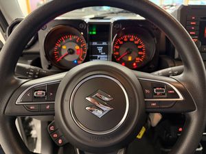 Suzuki Jimny bild 7
