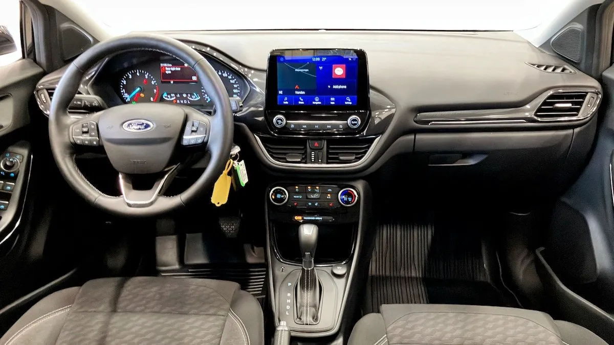 Vehicle image 7
