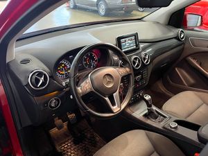 Mercedes B180 bild 8