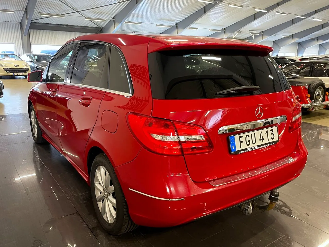 Vehicle image 4