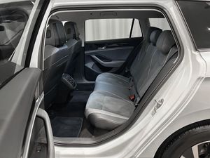 Volkswagen Passat bild 8