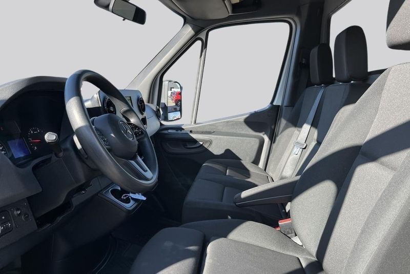 Mercedes Sprinter bild 8
