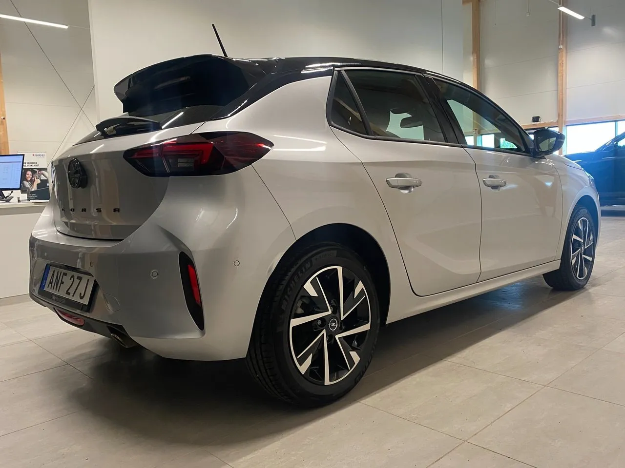 Vehicle image 2