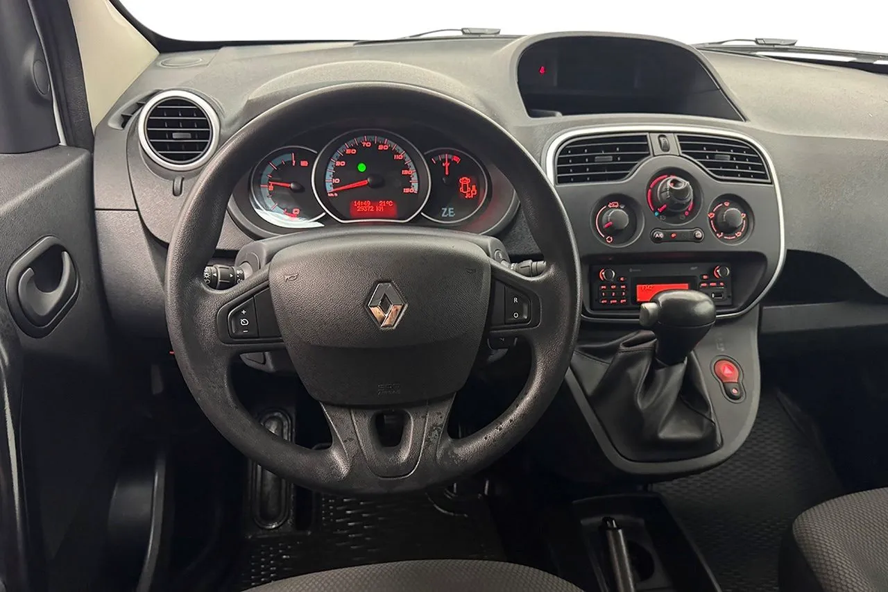 Vehicle image 18