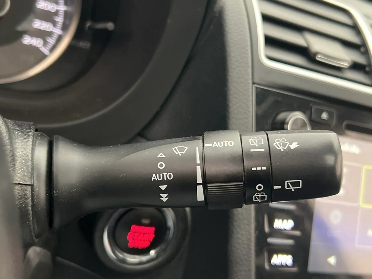 Vehicle image 34