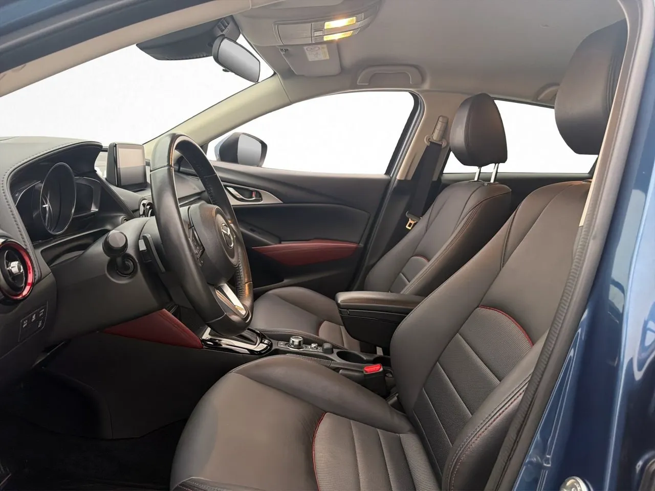 Vehicle image 11