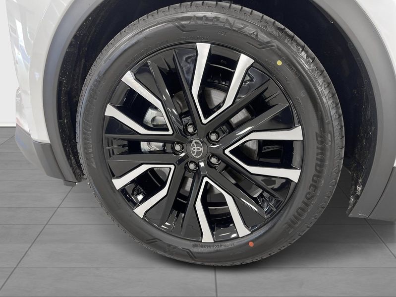 Toyota C-HR+ bild 16