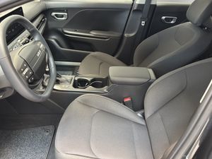 Kia K4 bild 8