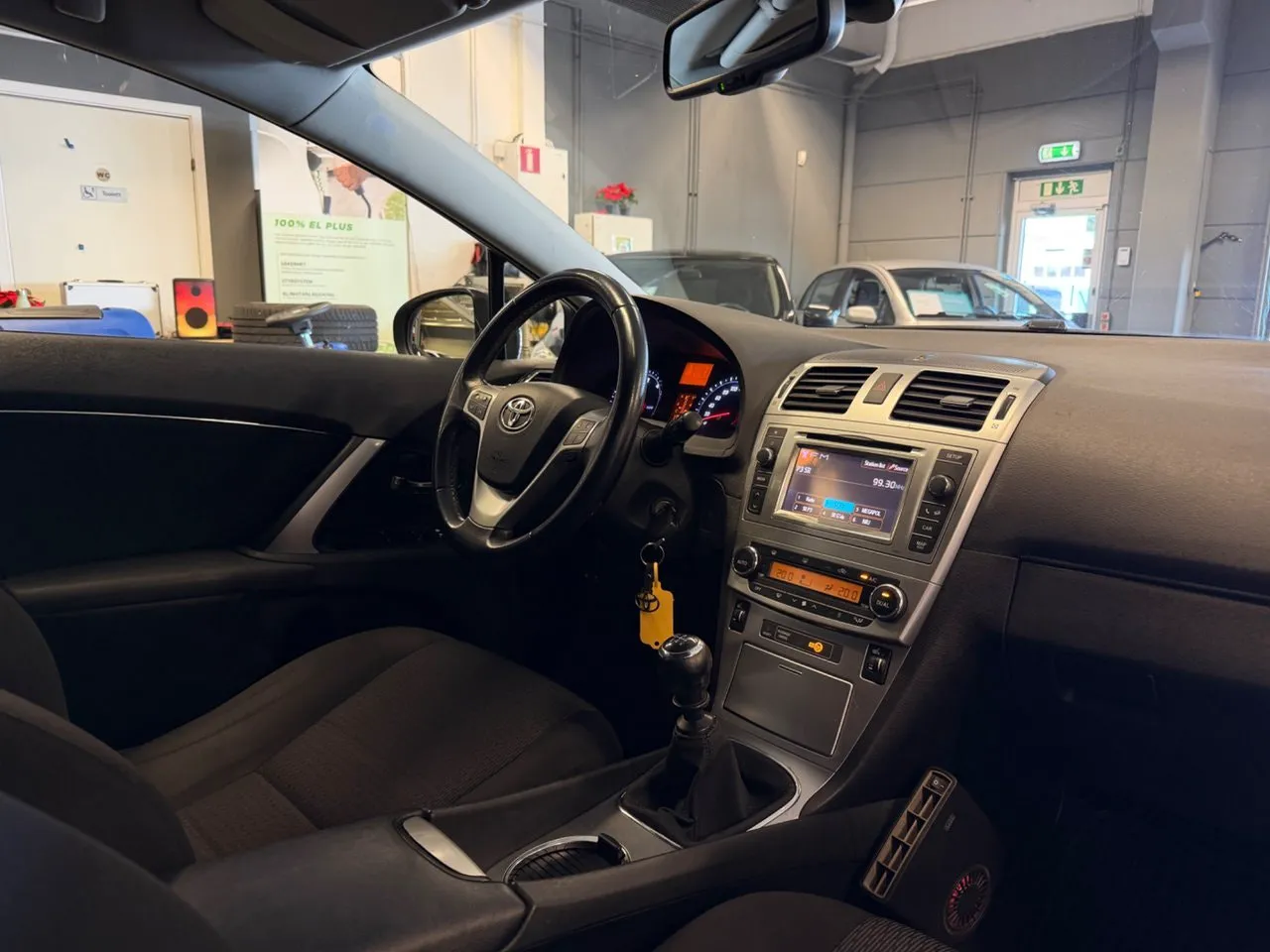 Vehicle image 21