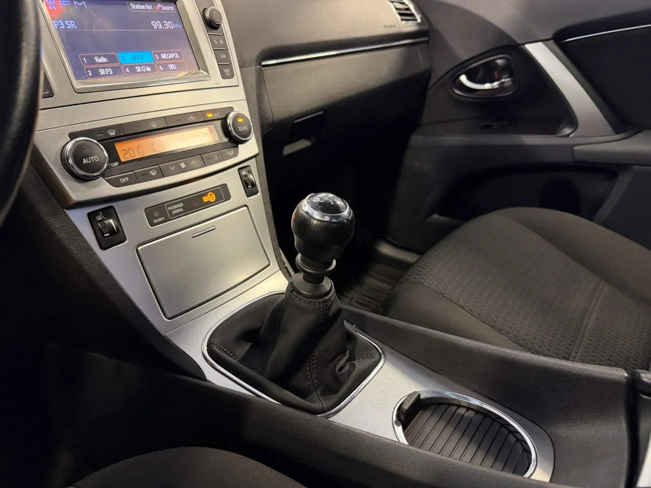 Vehicle image 14