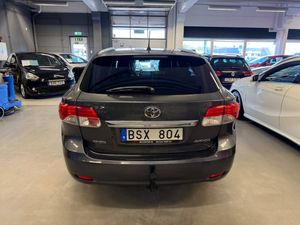 Toyota Avensis bild 6