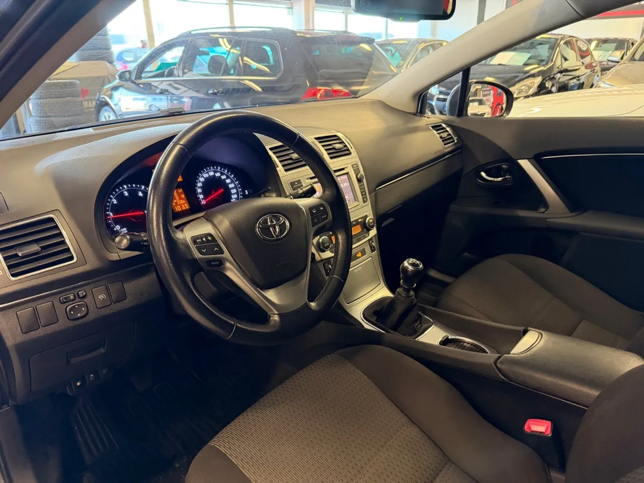 Vehicle image 10