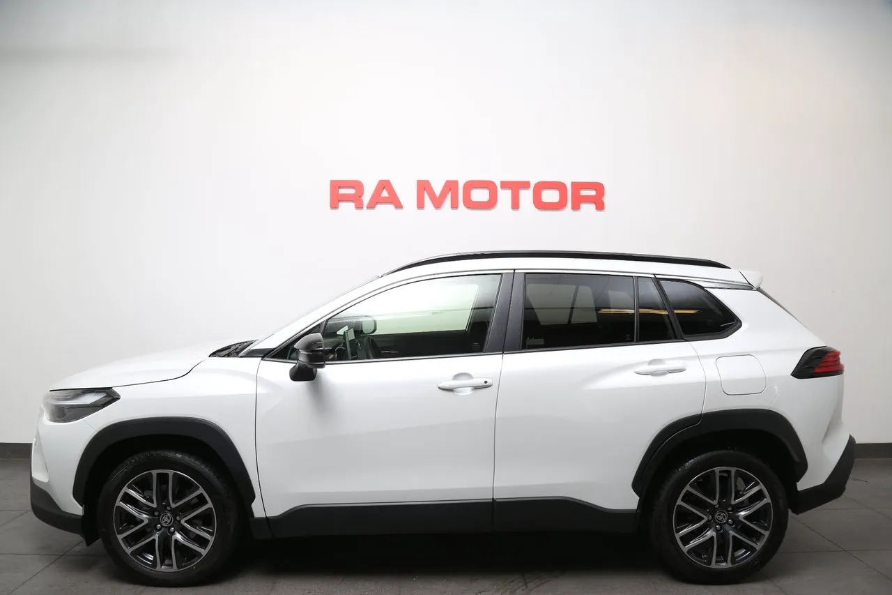 Vehicle image 2