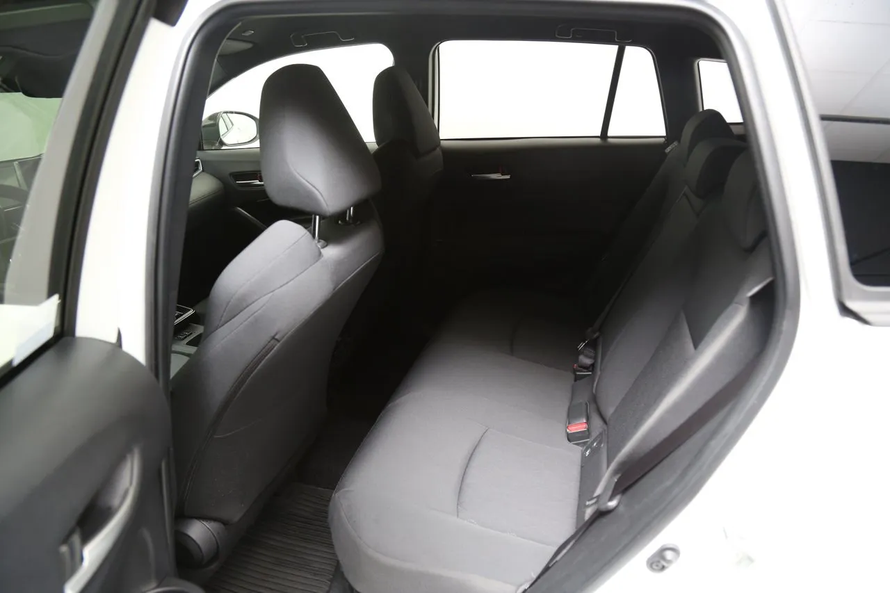 Vehicle image 23