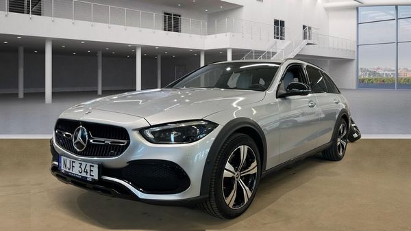 Mercedes C220 d d 4MATIC All-Terrain, Värmare, Drag, 360, Nightpack - 2025