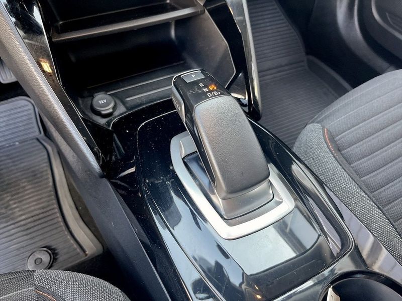 Peugeot e-2008 bild 11