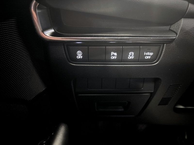 Mazda 3 bild 8