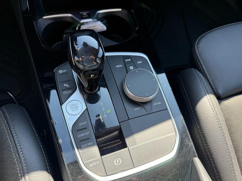 BMW 118 bild 21