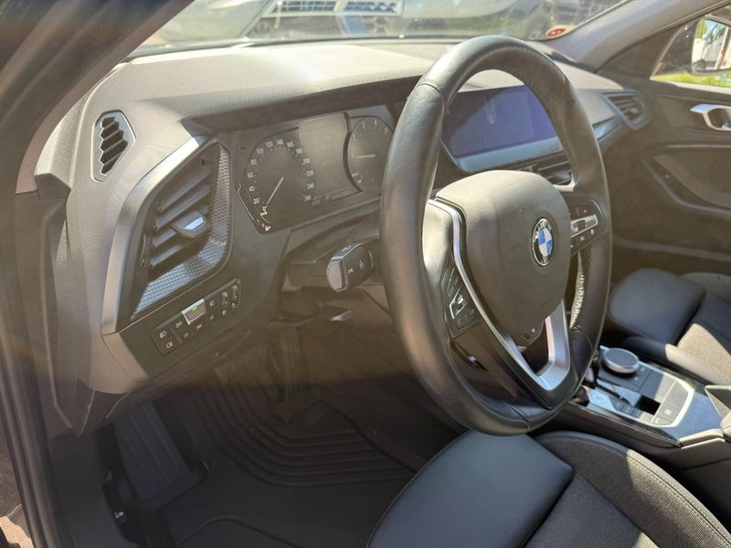 BMW 118 bild 20