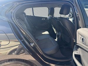 BMW 118 bild 14