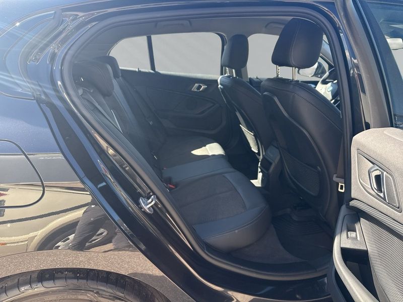 BMW 118 bild 14