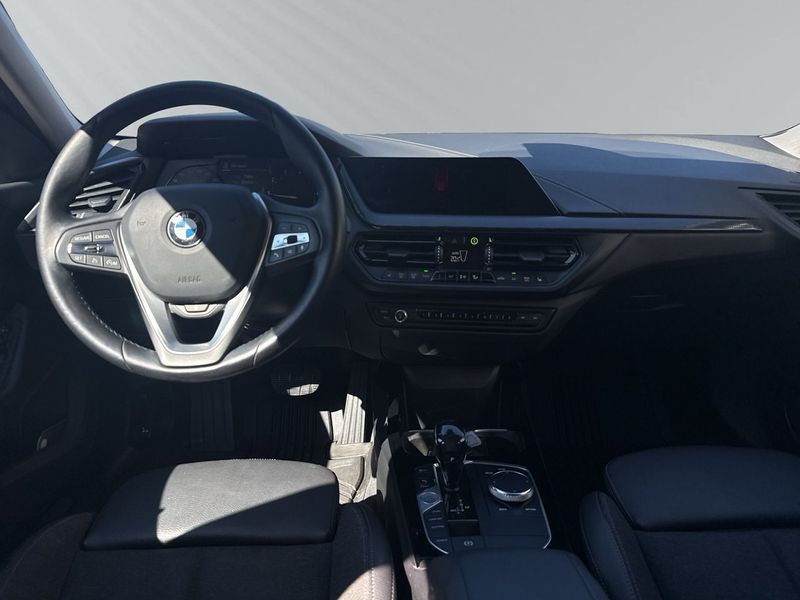 BMW 118 bild 16