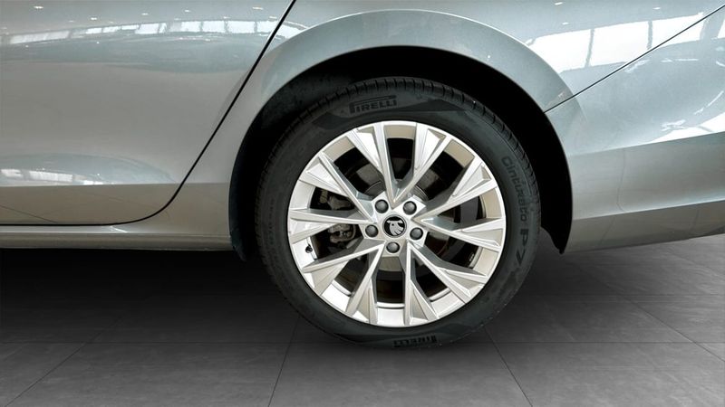 Skoda Superb bild 6