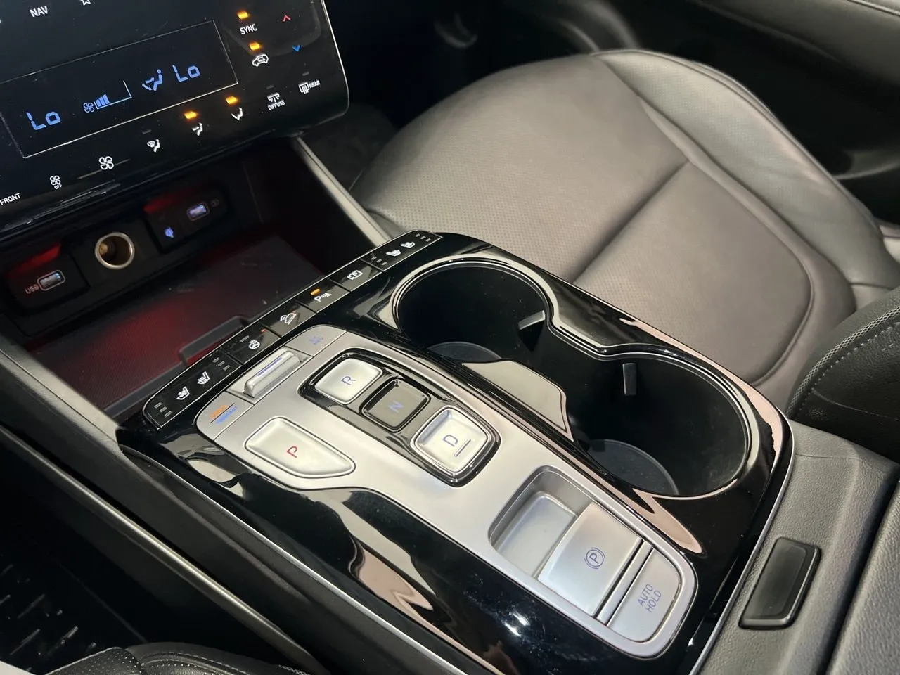 Vehicle image 24