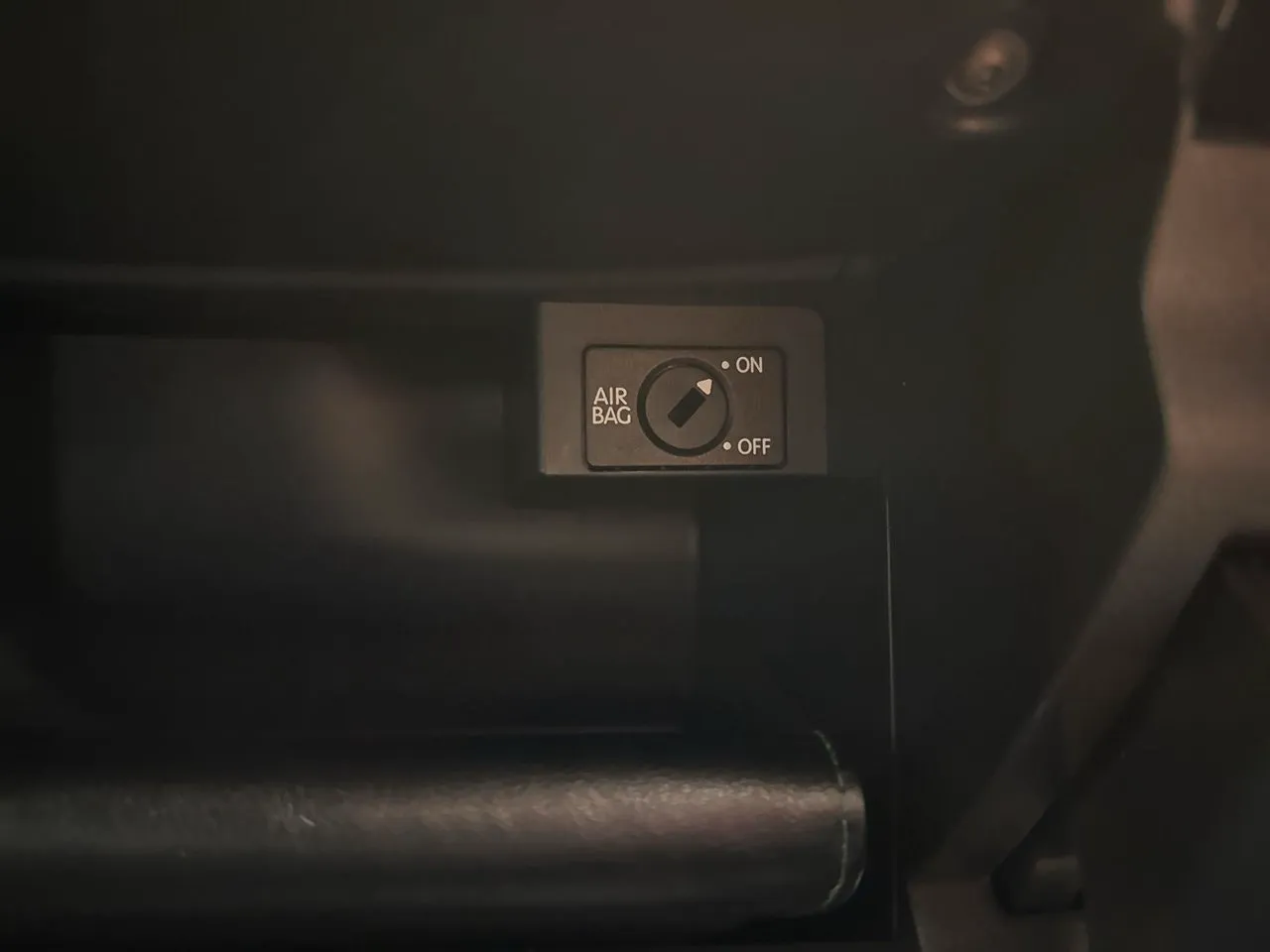 Vehicle image 21