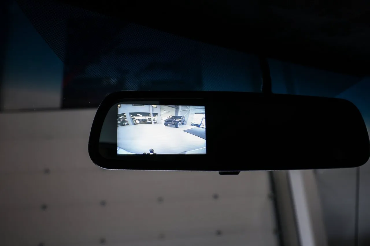 Vehicle image 21