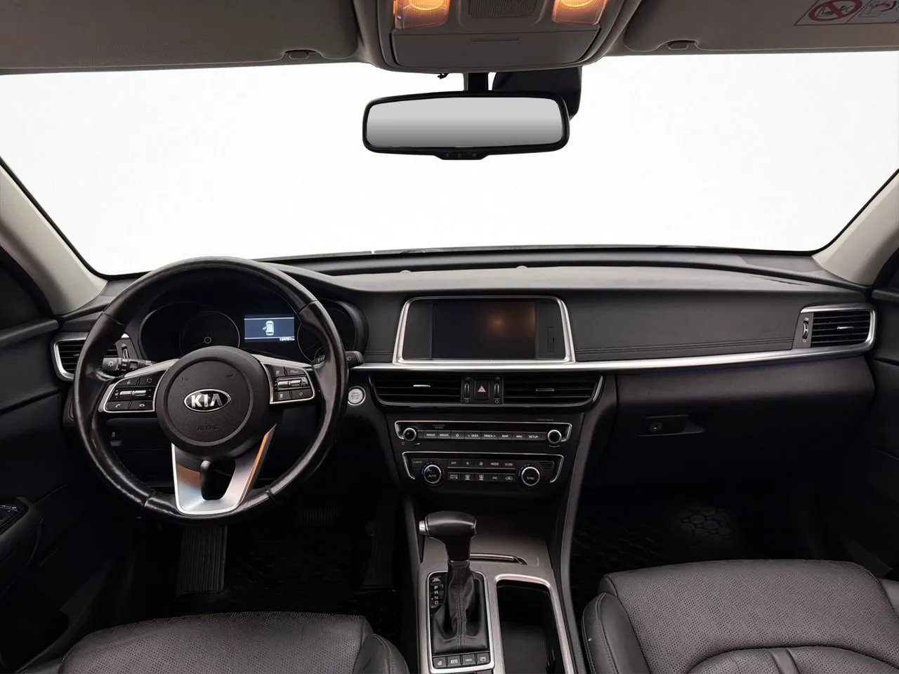 Vehicle image 14