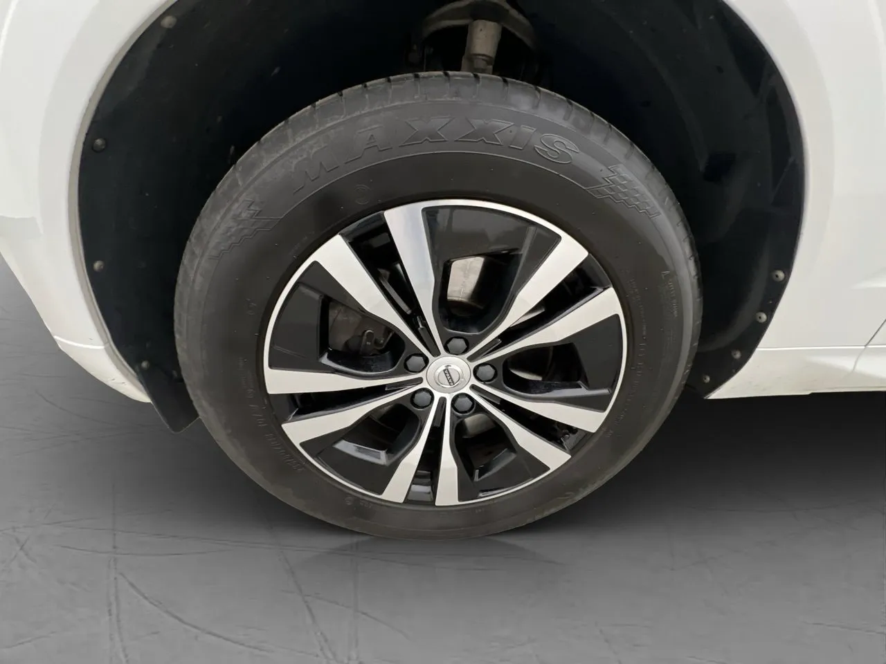 Vehicle image 37