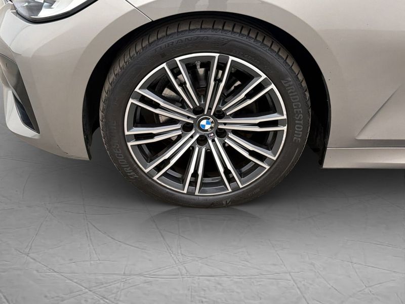 BMW 320 bild 30