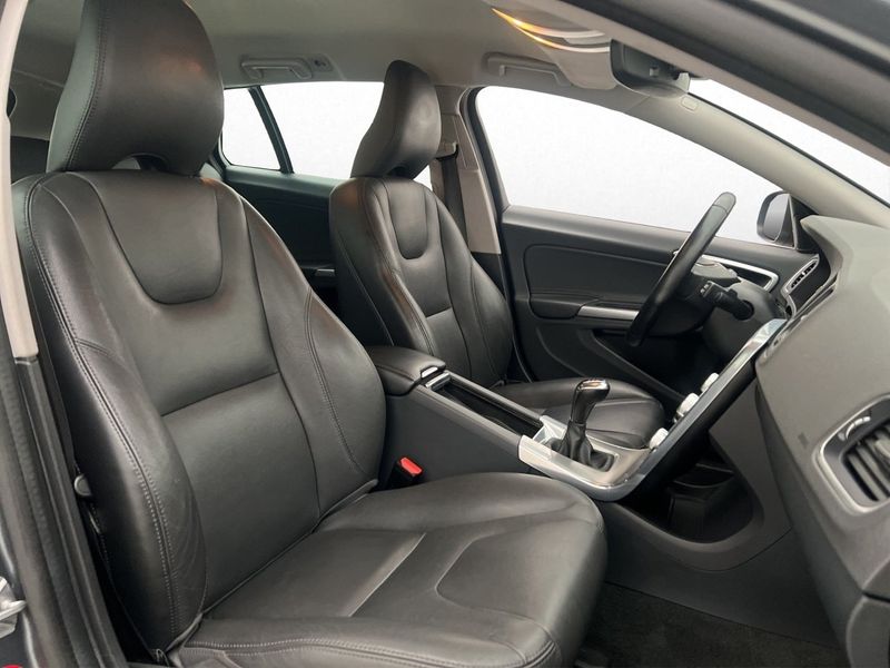 Volvo V60 bild 23