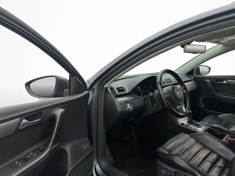 Volkswagen Passat bild 11