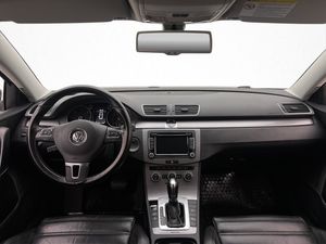 Volkswagen Passat bild 13