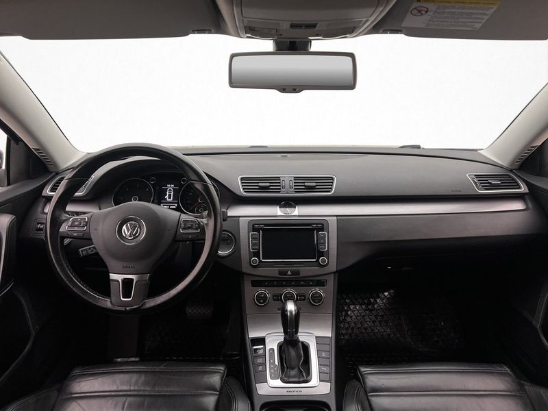 Volkswagen Passat bild 13