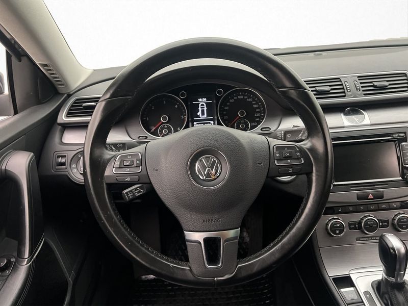Volkswagen Passat bild 14