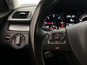 Volkswagen Passat bild 17
