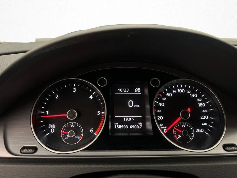 Volkswagen Passat bild 18