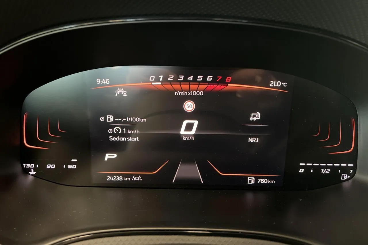 Vehicle image 18