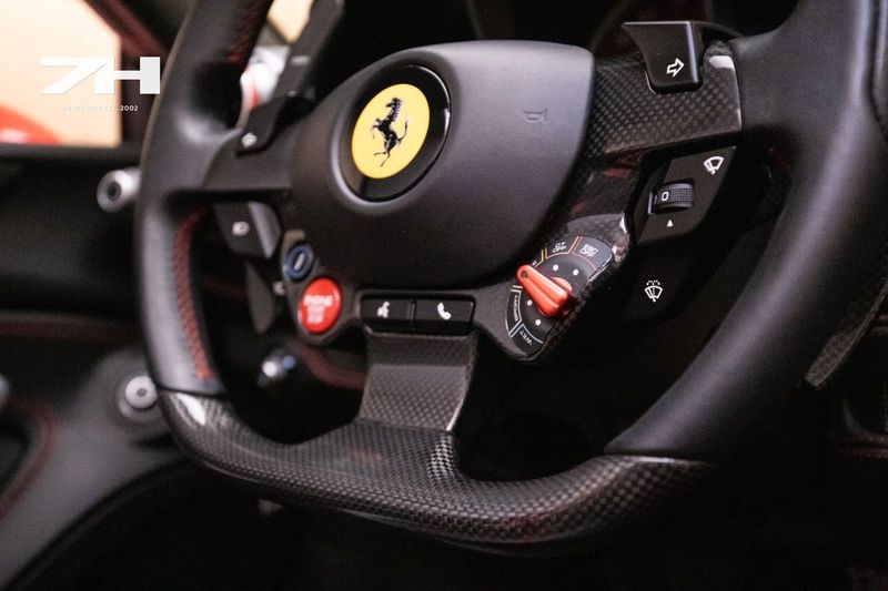 Ferrari F8 bild 15