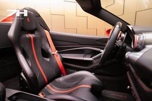 Ferrari F8 bild 33