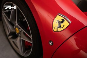 Ferrari F8 bild 23