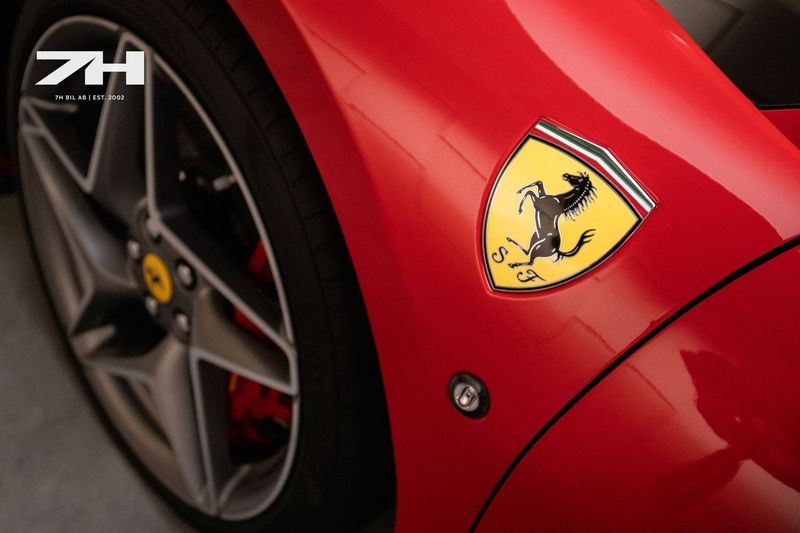 Ferrari F8 bild 23