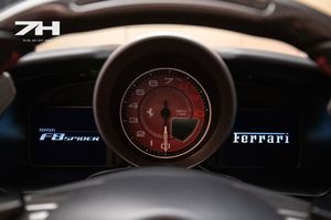 Ferrari F8 bild 11