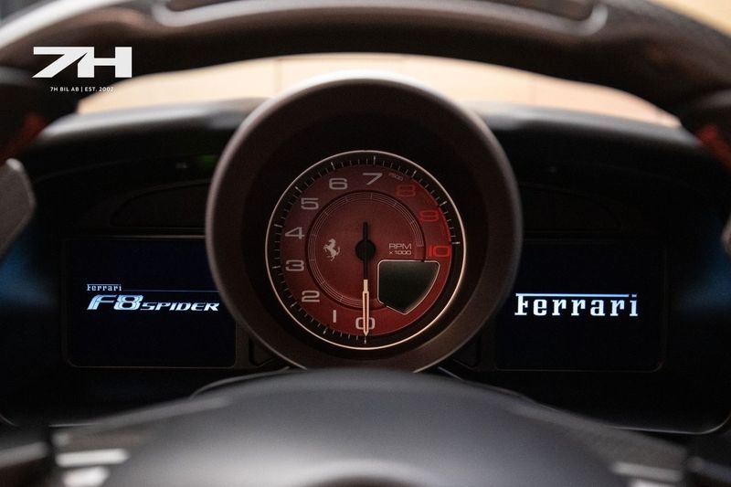 Ferrari F8 bild 11