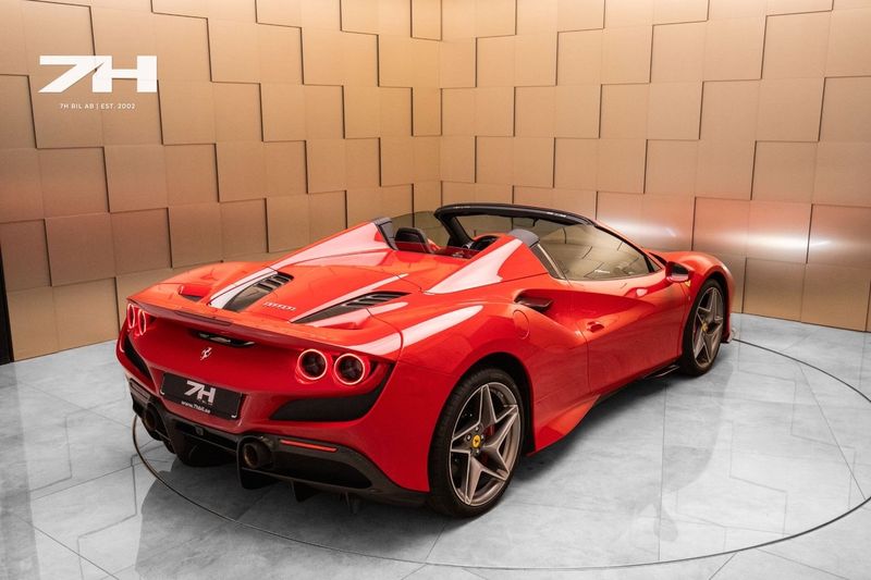 Ferrari F8 bild 27