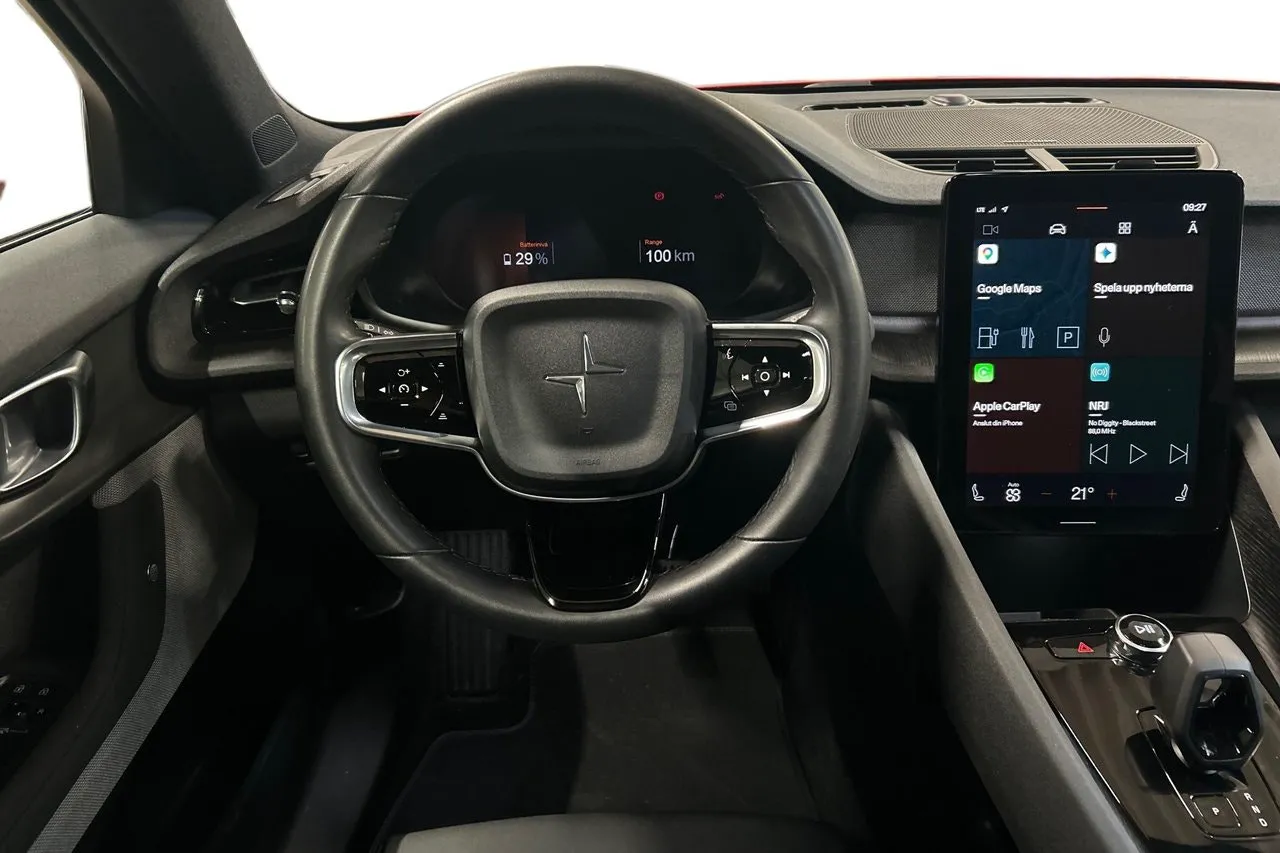 Vehicle image 15