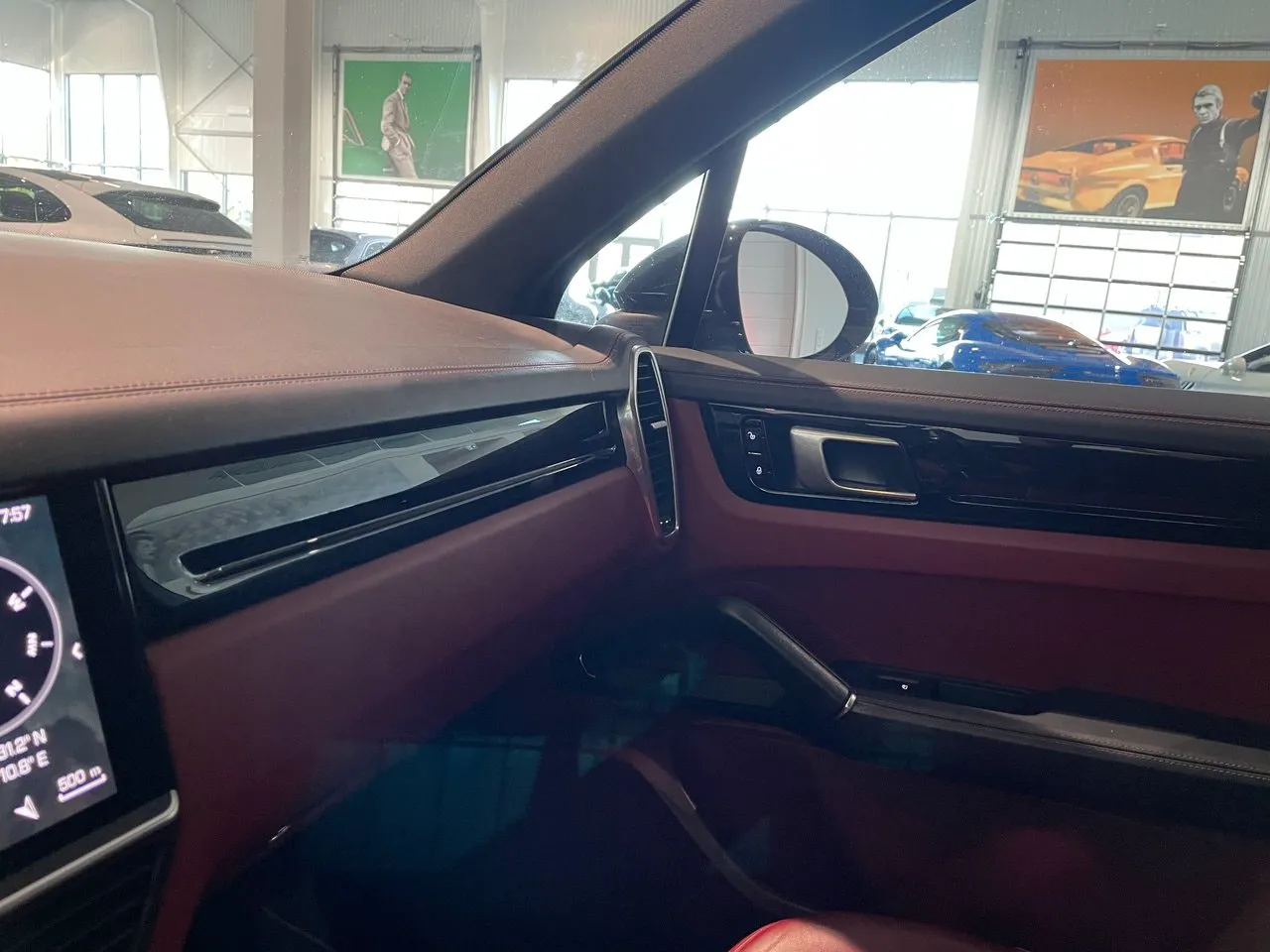 Vehicle image 14